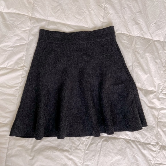 CLUB MONACO Grey Skirt - Picture 1 of 2